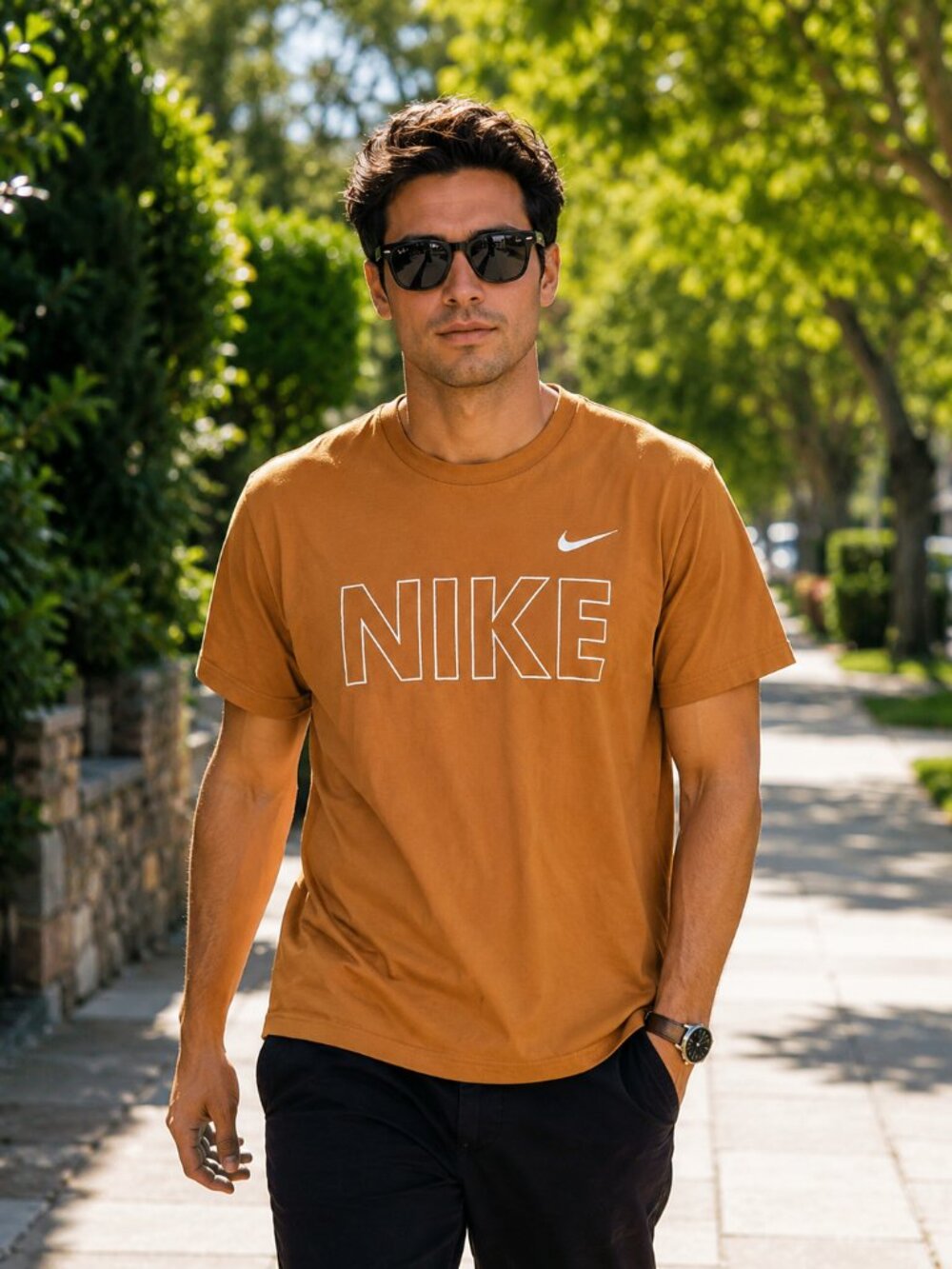 Nike Men's 100% Cotton Graphic Logo Tee Camel Tan Short Sleeve Shirt Size Large